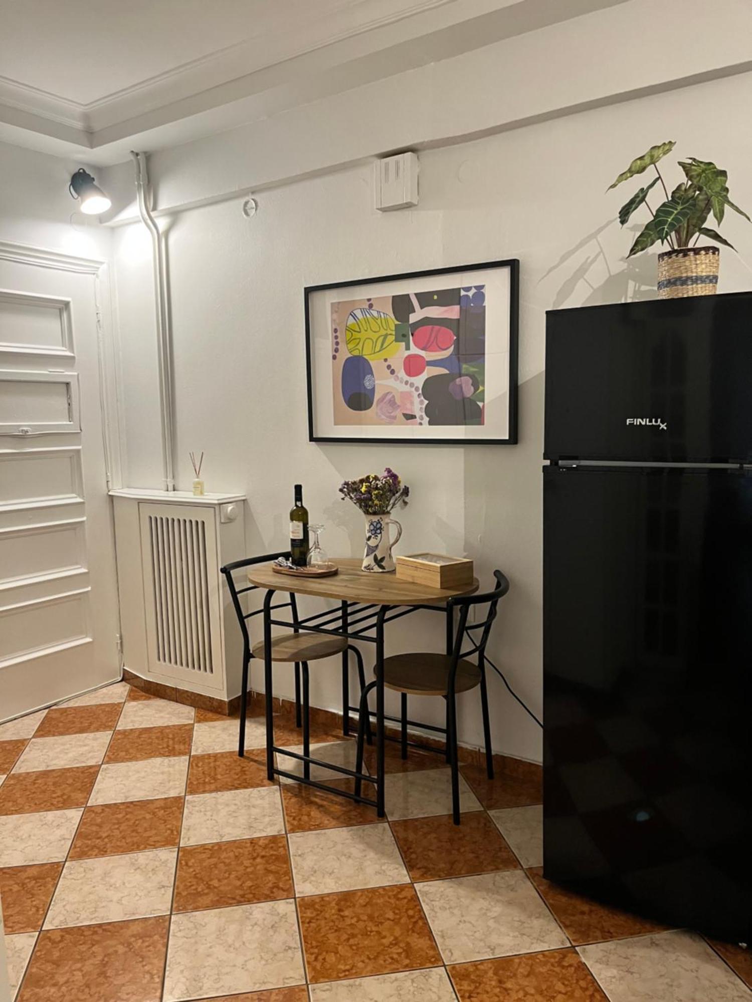 Quiet Apartment With Garden View In Kolonaki Atene Esterno foto